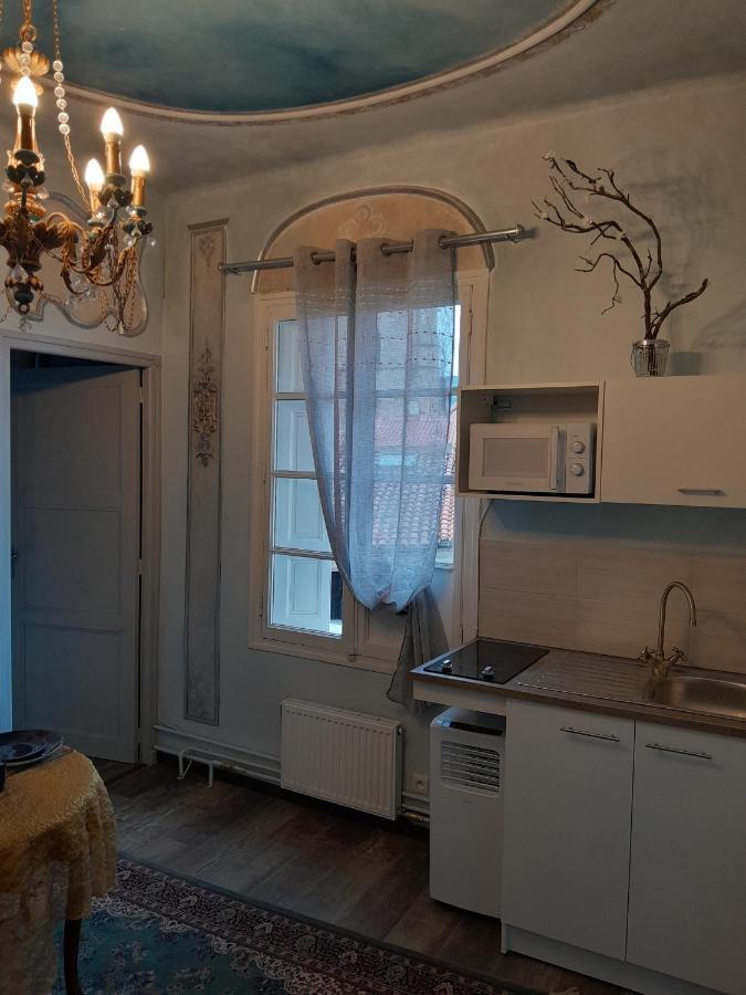Penthouse En Bleu Royal Apartman Vinca Kültér fotó